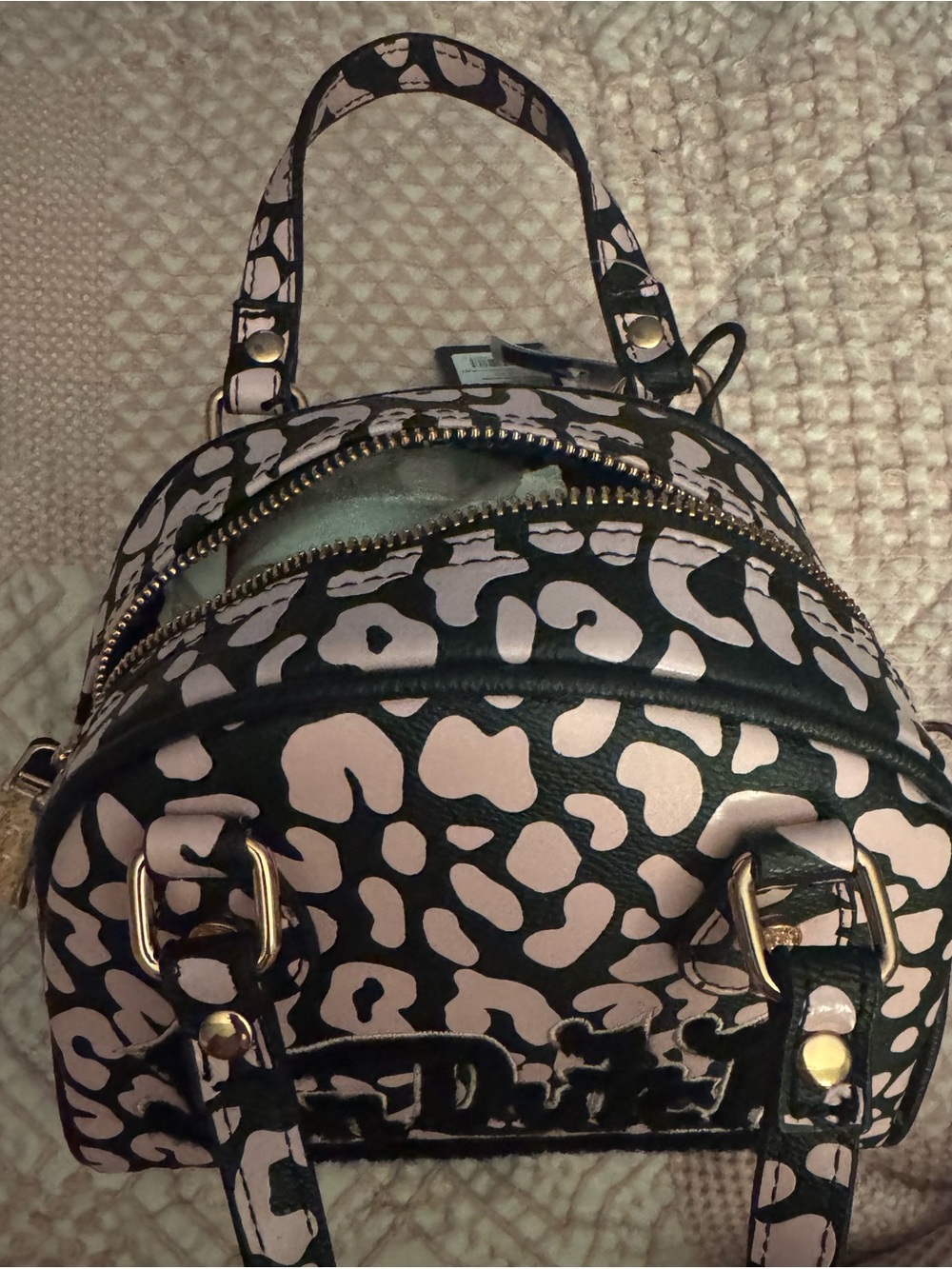 Von Dutch Women's Crossbody Hand Bag Pink Cheetah Bowling Bag NWT - Picture 6 of 8